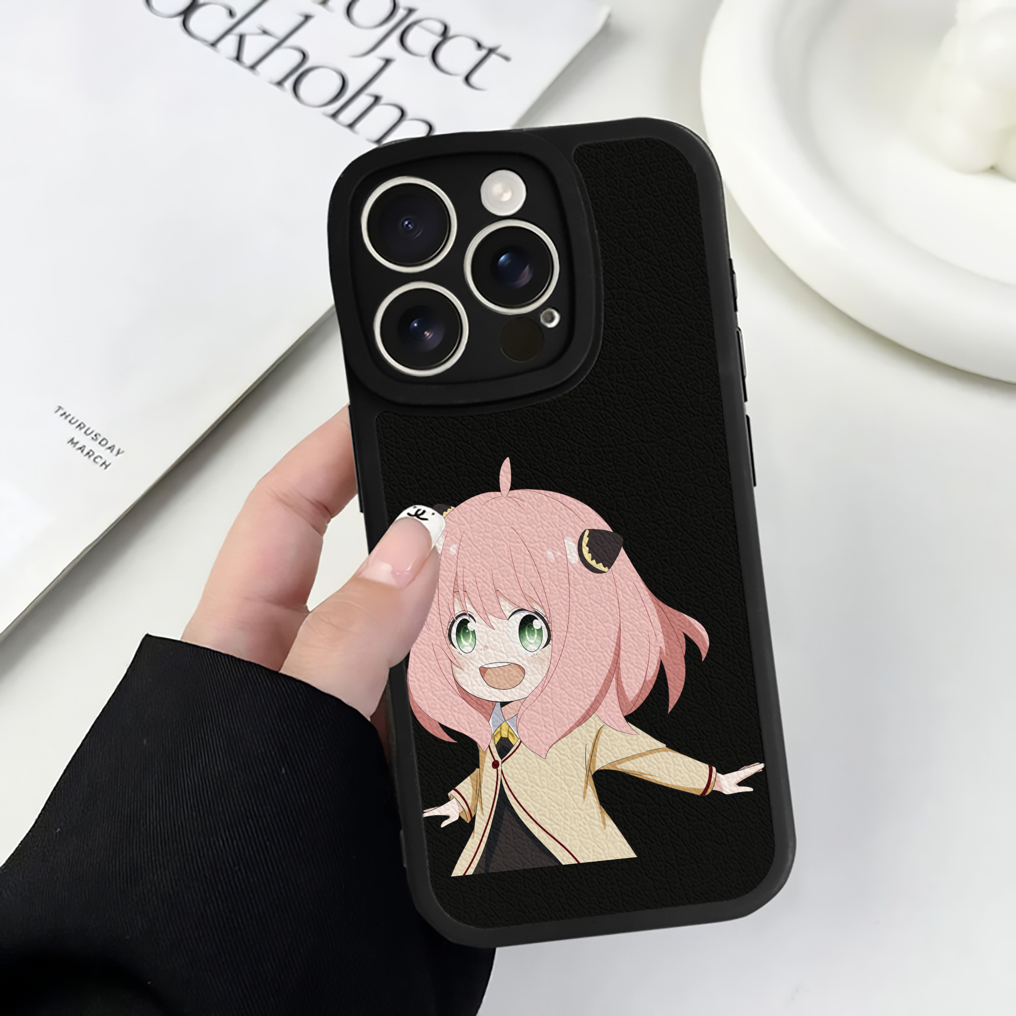 （画像用） SPY×FAMILY间谍家家酒 【iPhone 16シリーズ対応】シリコンスマホケース（レザー調） 材質：シリコン